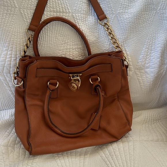 MICHAEL KORS Hamilton Saffiano Leather Handbag with GoldRock - Picture 7 of 11